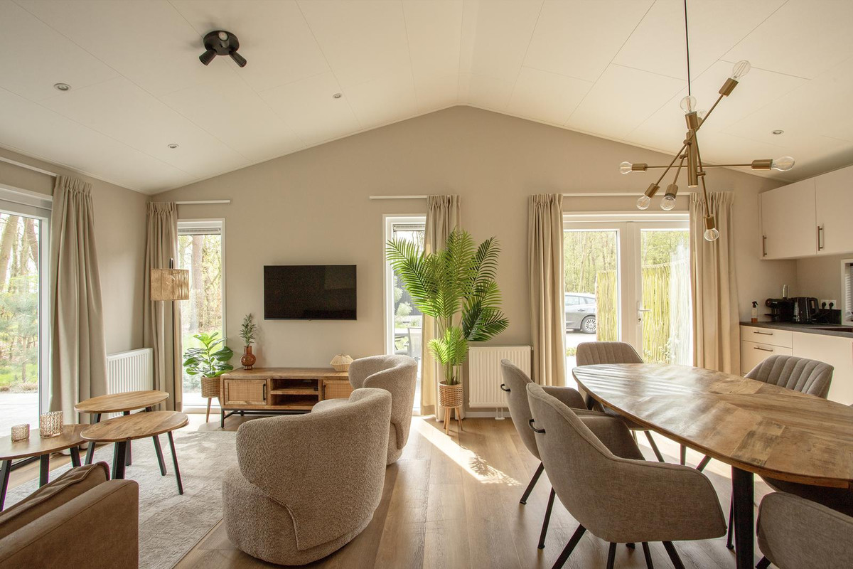 Vrijstaande woning te koop: Park Hertenwei 209, Lage Mierde