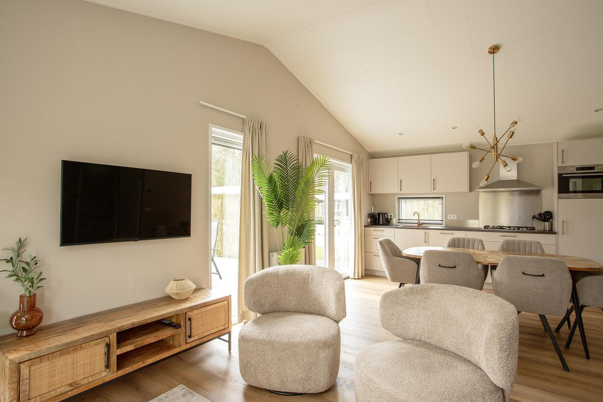 Vrijstaande woning te koop: Park Hertenwei 209, Lage Mierde