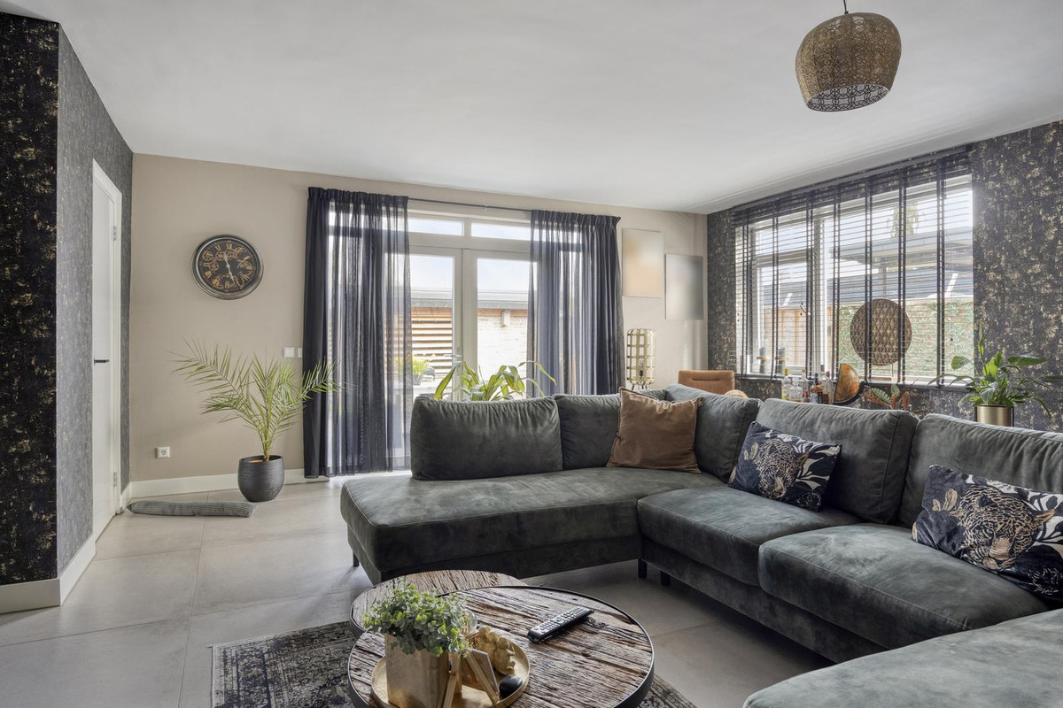 Appartement te koop: Schipholtstraat 28, Enschede