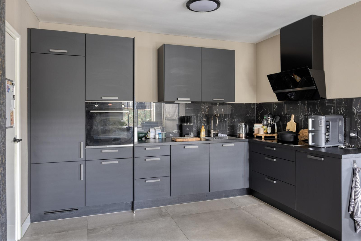 Appartement te koop: Schipholtstraat 28, Enschede