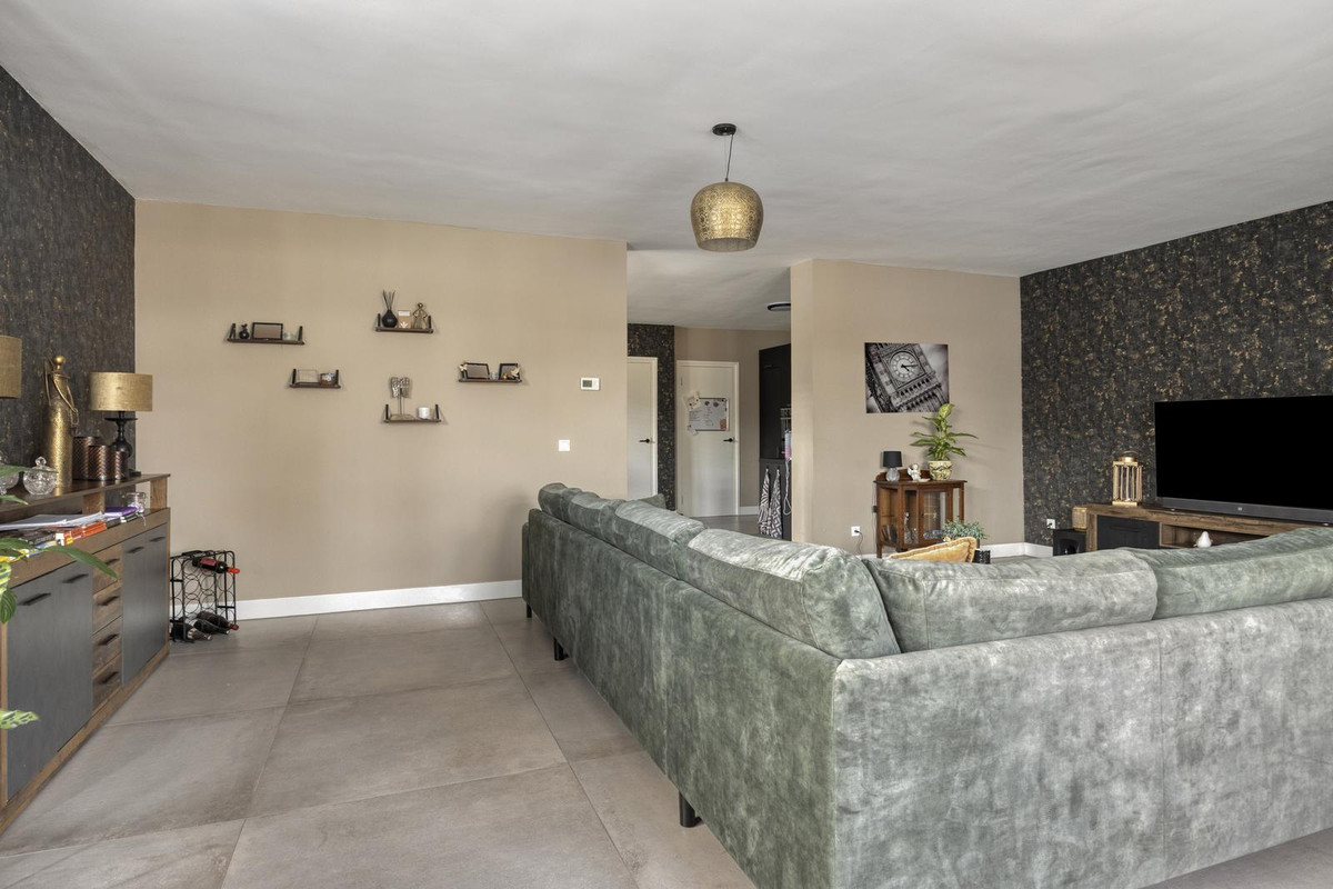 Appartement te koop: Schipholtstraat 28, Enschede