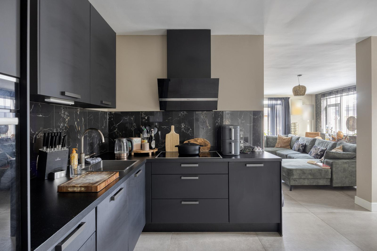 Appartement te koop: Schipholtstraat 28, Enschede