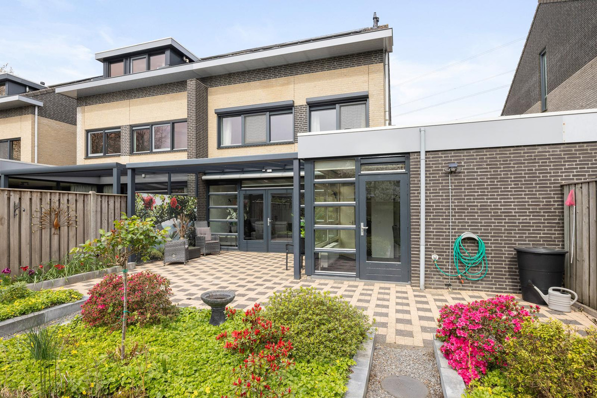 Tussenwoning te koop: Ziteind 60, Best
