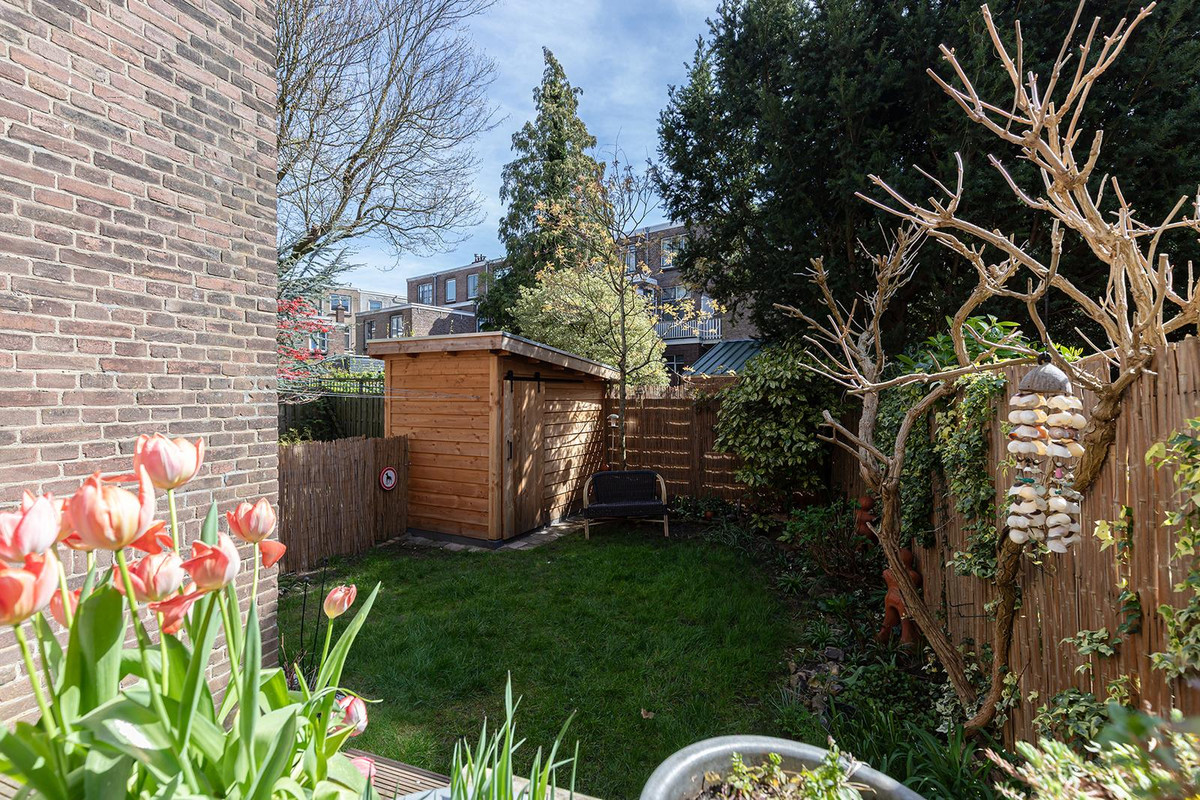 Tussenwoning te koop: Borneostraat 20, Dordrecht
