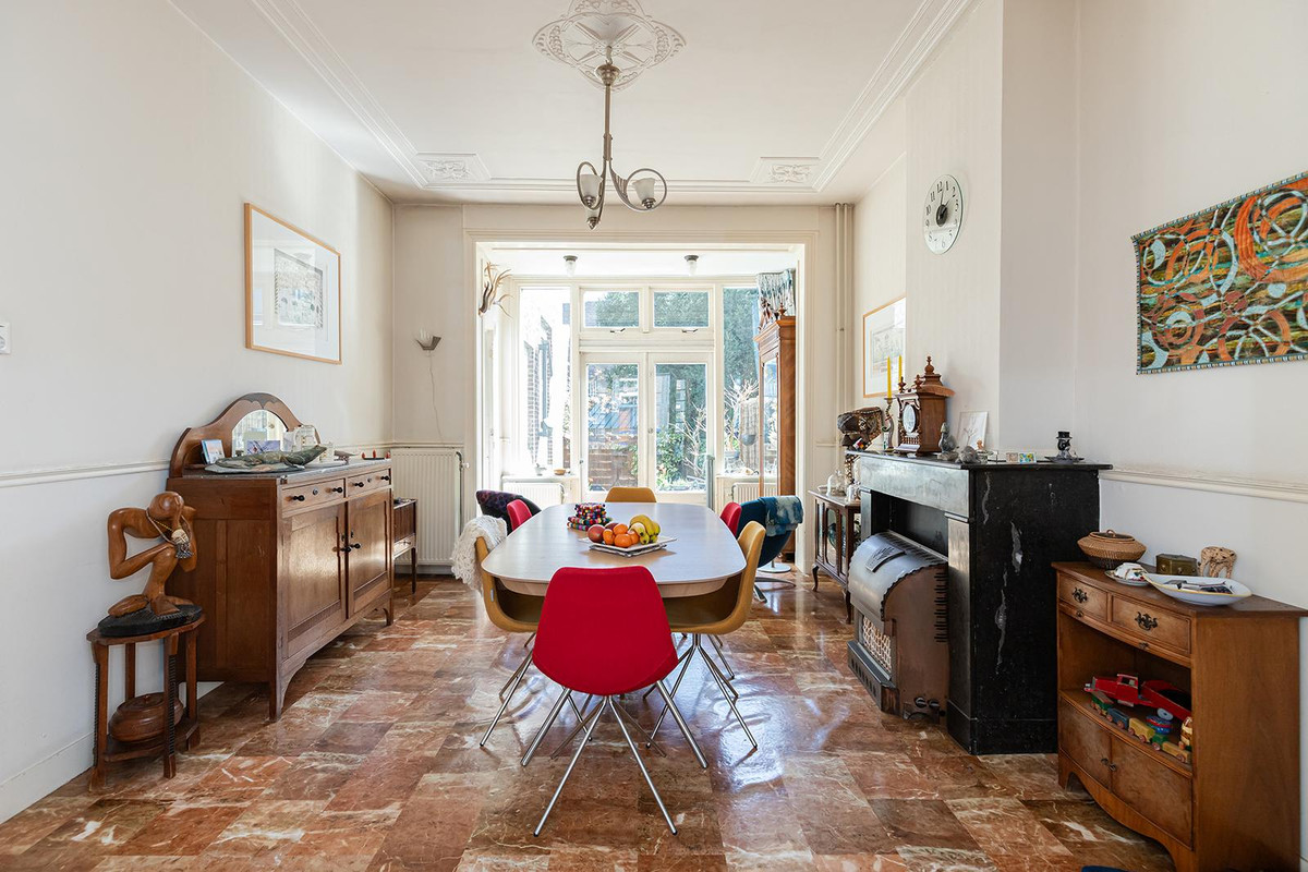 Tussenwoning te koop: Borneostraat 20, Dordrecht