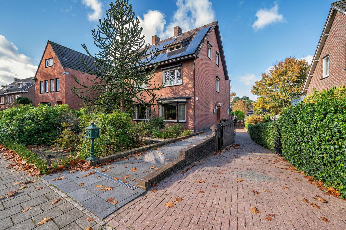 Hoekwoning te koop: Waterleidingsingel 155, Venlo