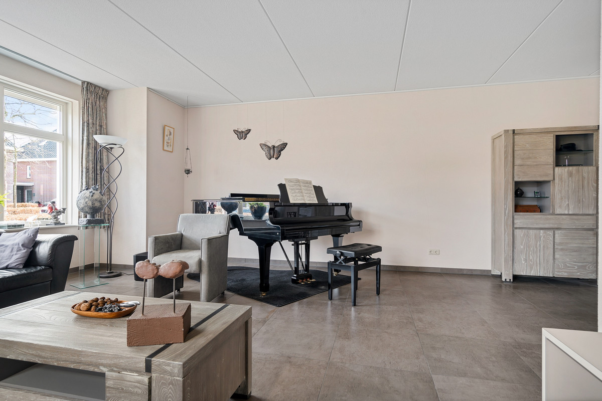 Hoekwoning te koop: Distelvlinderlaan 61, Apeldoorn