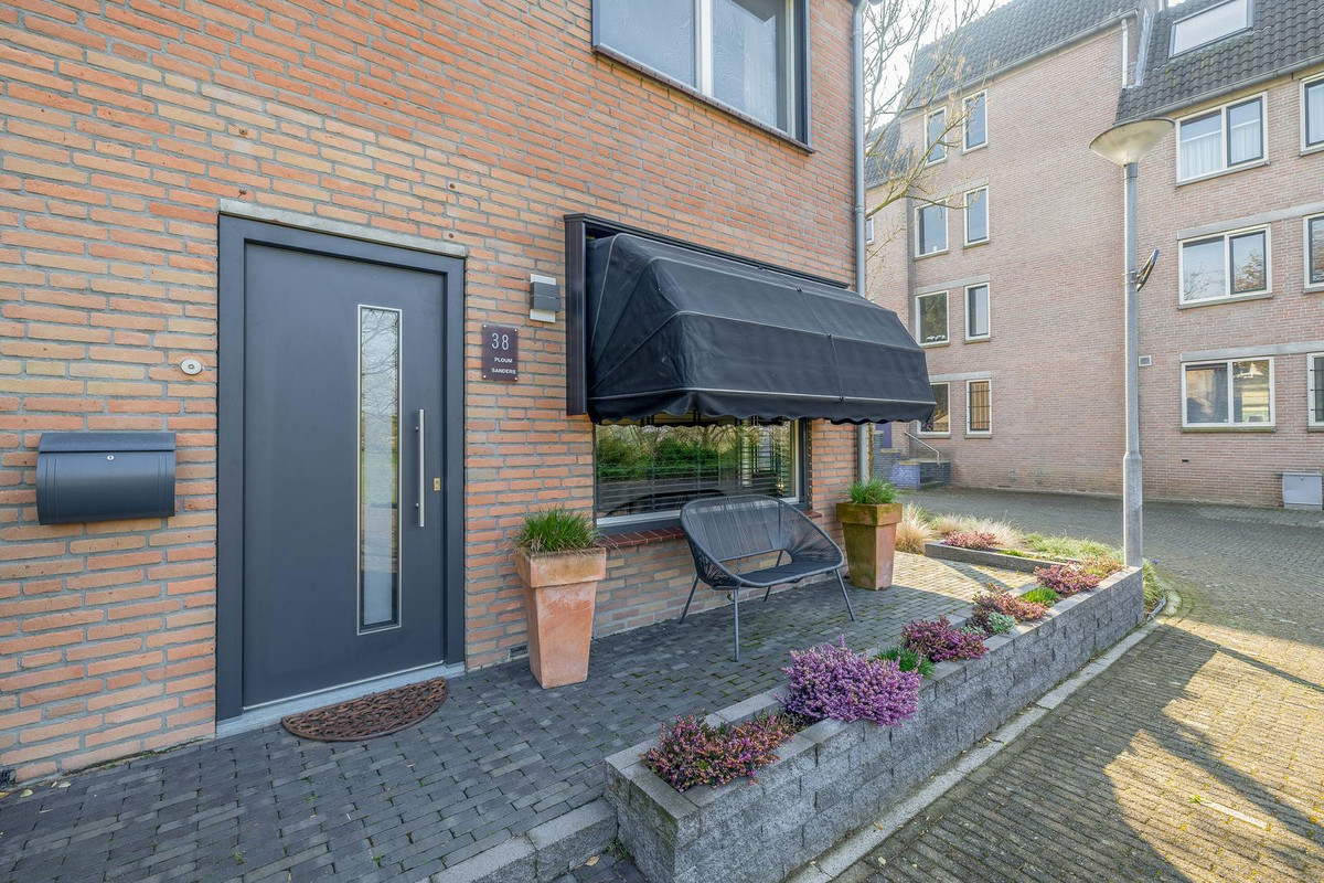 Hoekwoning te koop: Doctor Marie Curiestraat 38, Venlo