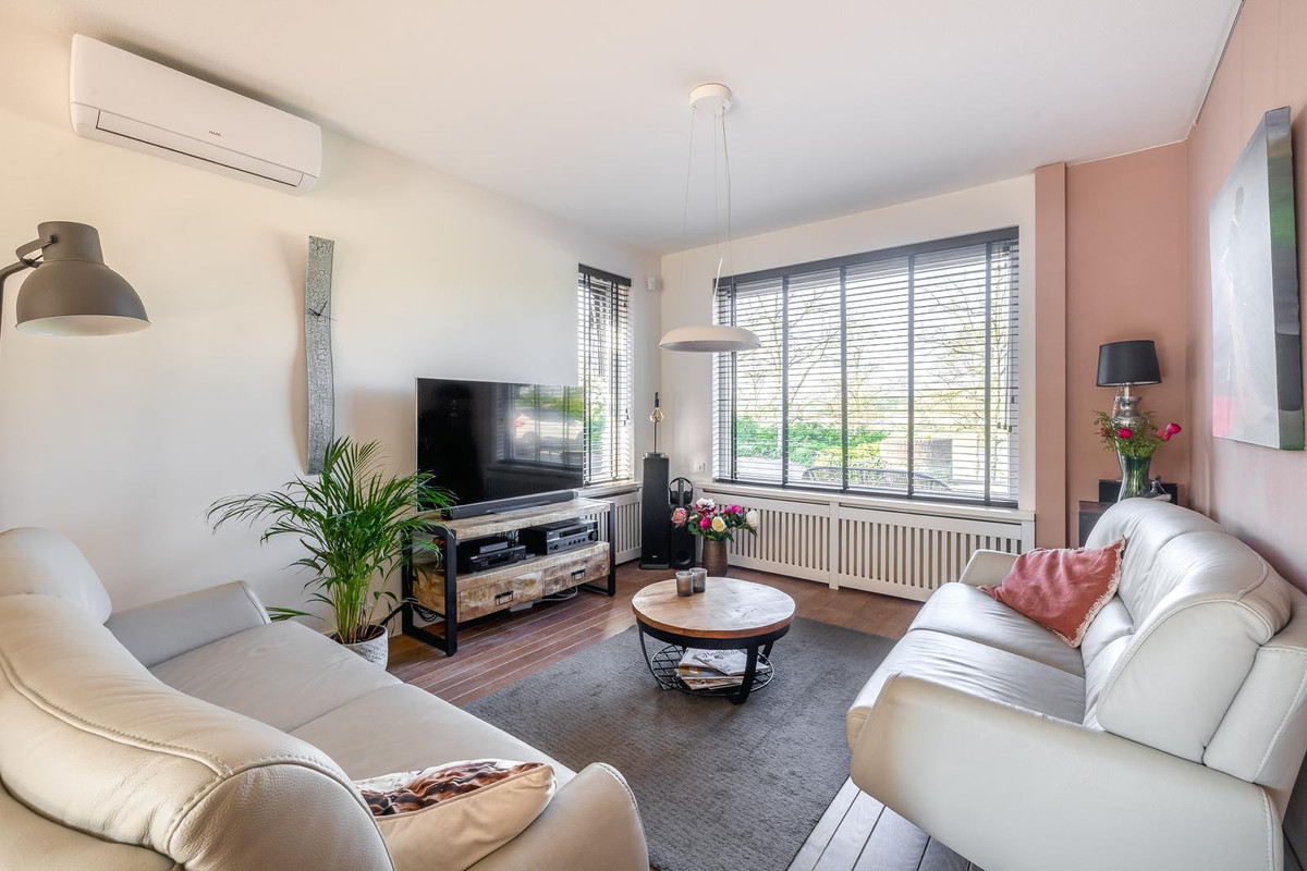 Hoekwoning te koop: Doctor Marie Curiestraat 38, Venlo