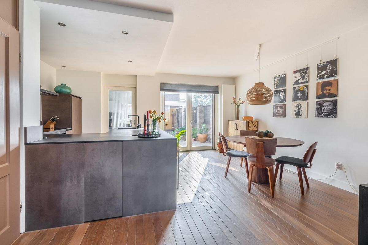 Hoekwoning te koop: Doctor Marie Curiestraat 38, Venlo