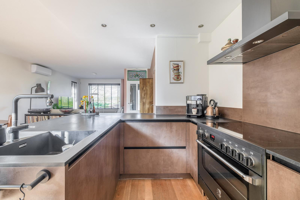 Hoekwoning te koop: Doctor Marie Curiestraat 38, Venlo