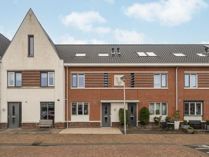 Leeuwenhorststraat 11