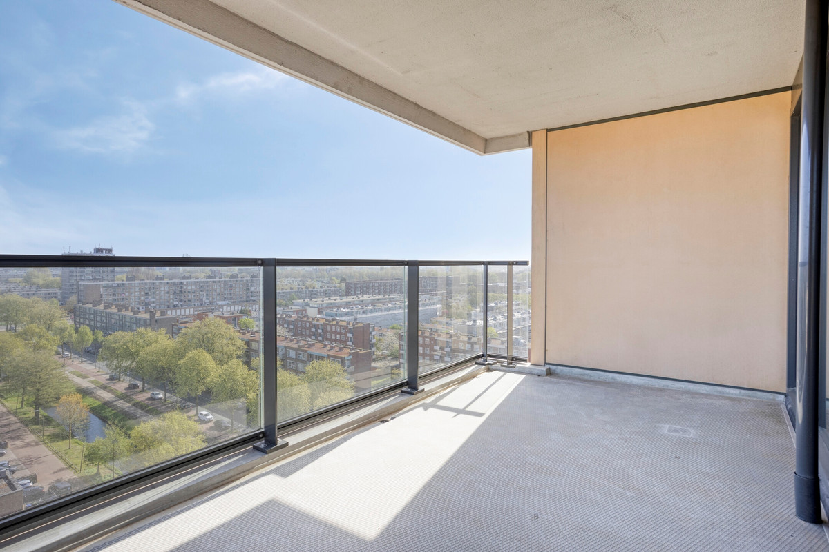 Appartement te koop: Randveen 594, 'S-Gravenhage