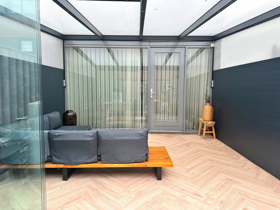 Tussenwoning te koop: Jacob Schorerlaan 215, 'S-Gravenhage