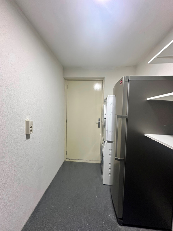 Tussenwoning te koop: Jacob Schorerlaan 215, 'S-Gravenhage