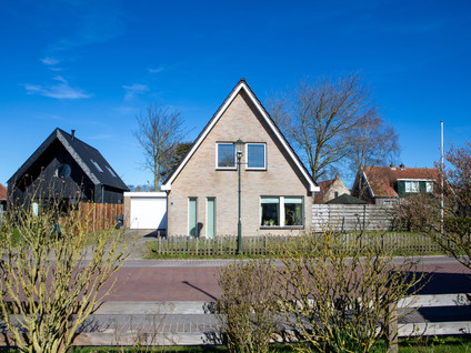 Dorpsstraat 15