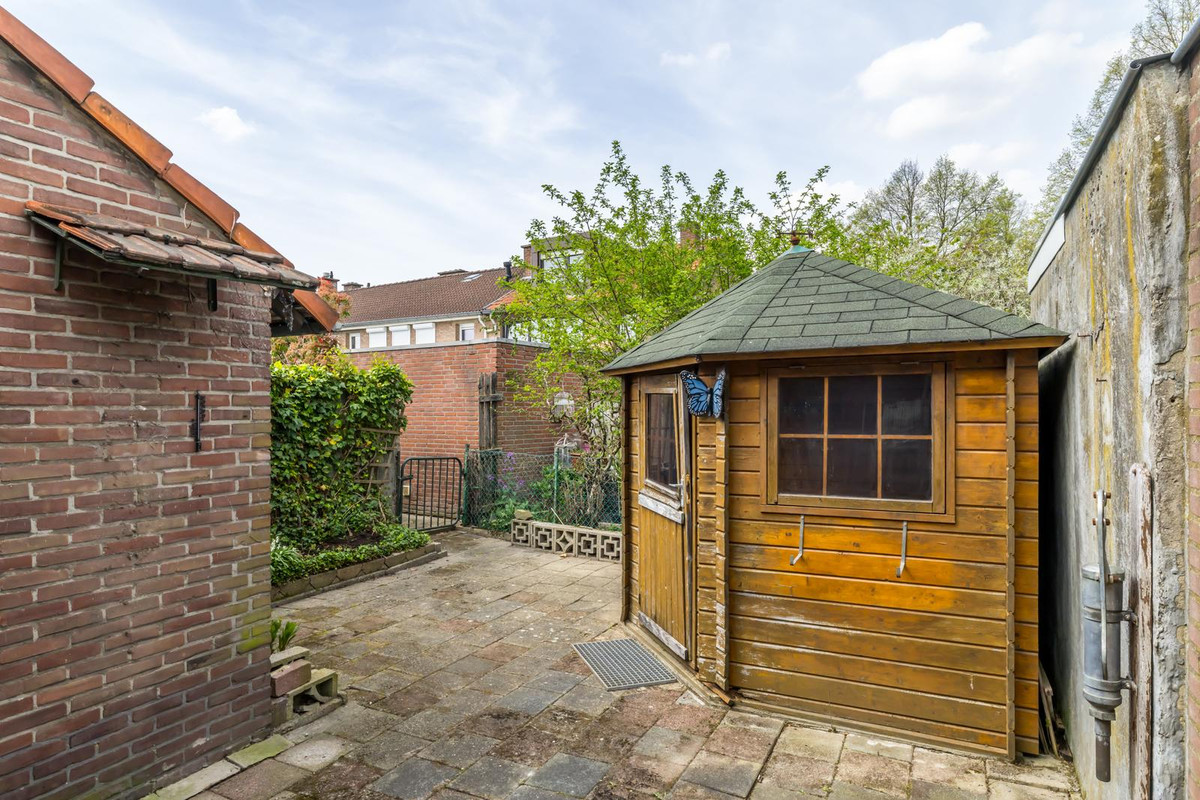 Tussenwoning te koop: Oirsbekerweg 16, Oirsbeek