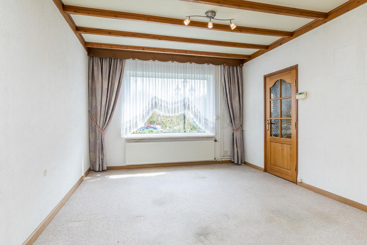 Tussenwoning te koop: Oirsbekerweg 16, Oirsbeek