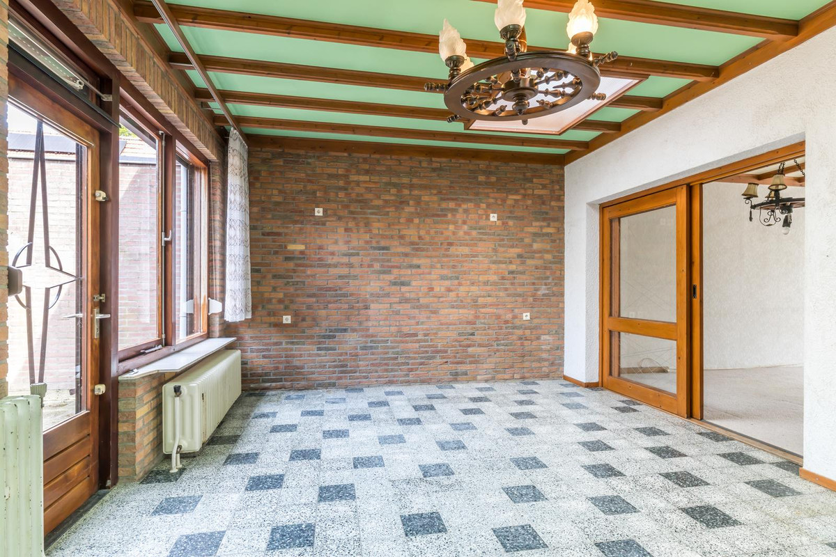 Tussenwoning te koop: Oirsbekerweg 16, Oirsbeek