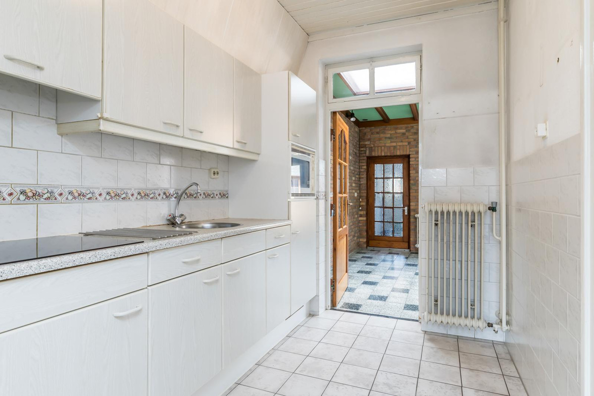 Tussenwoning te koop: Oirsbekerweg 16, Oirsbeek