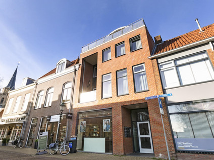 Treubstraat 4