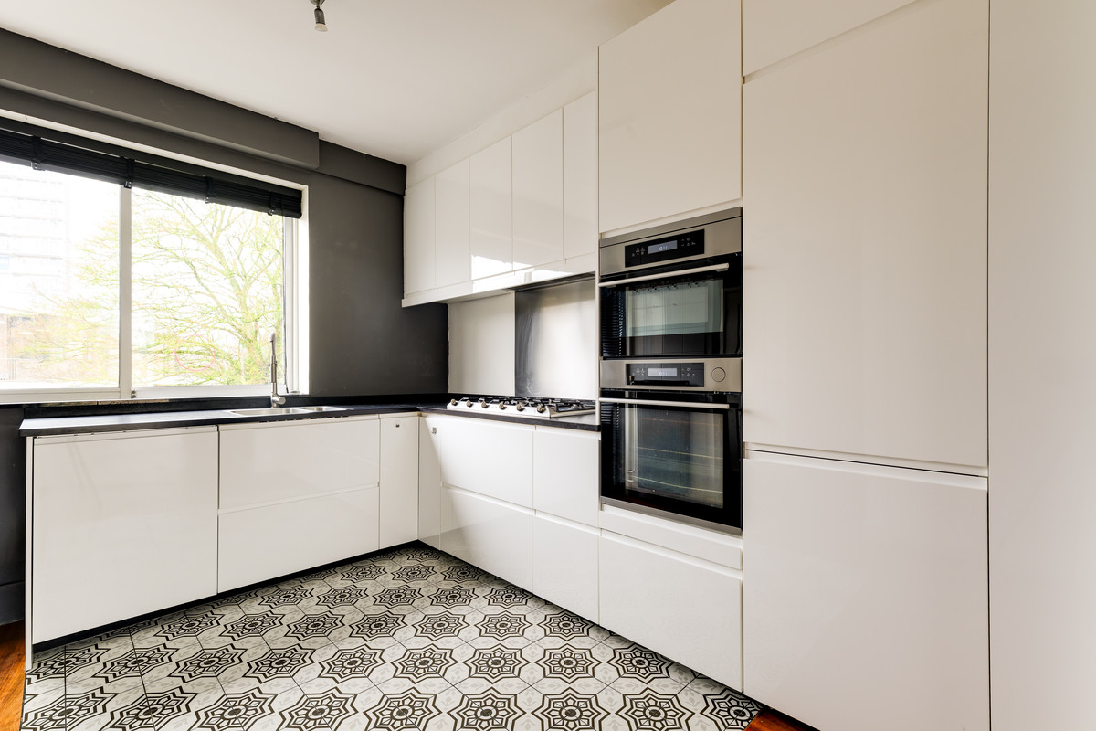Appartement te koop: Ursulaland 100, 'S-Gravenhage