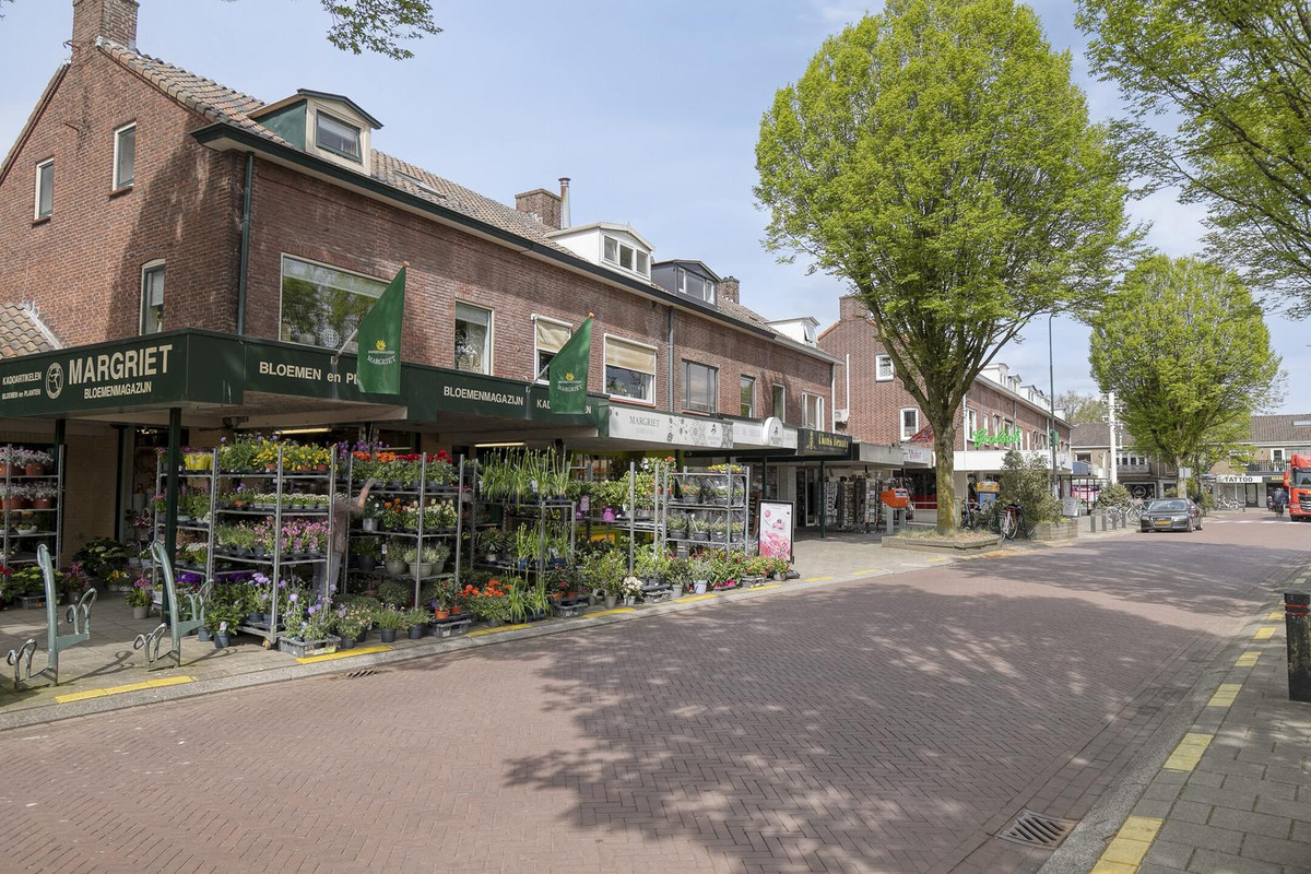 Hoekwoning te koop: Donizettilaan 6, Apeldoorn