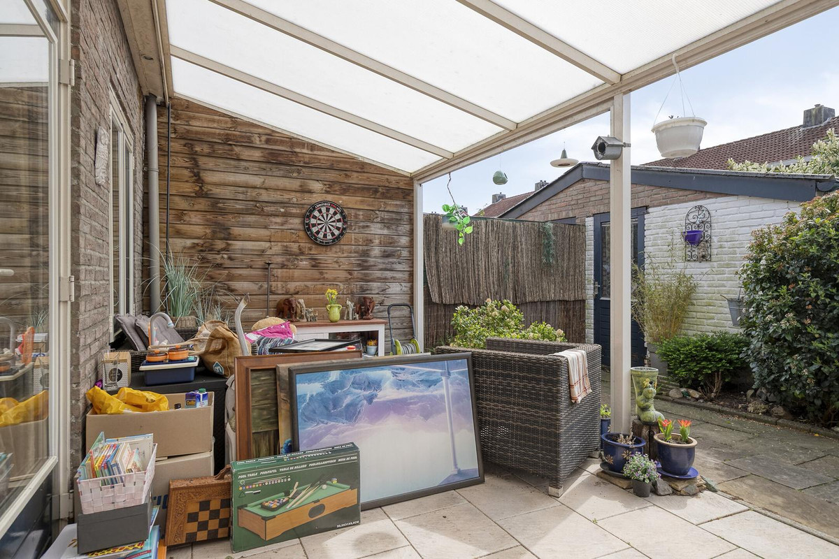 Hoekwoning te koop: Donizettilaan 6, Apeldoorn