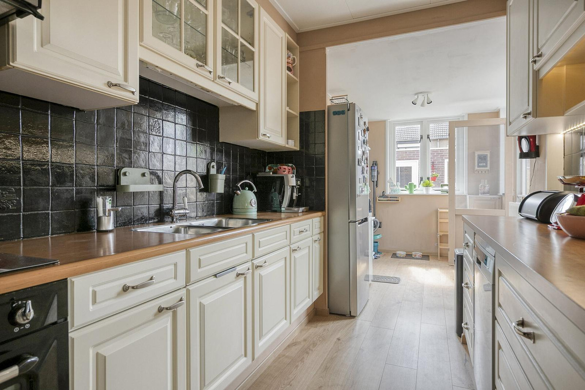 Hoekwoning te koop: Lingestraat 42, Terneuzen