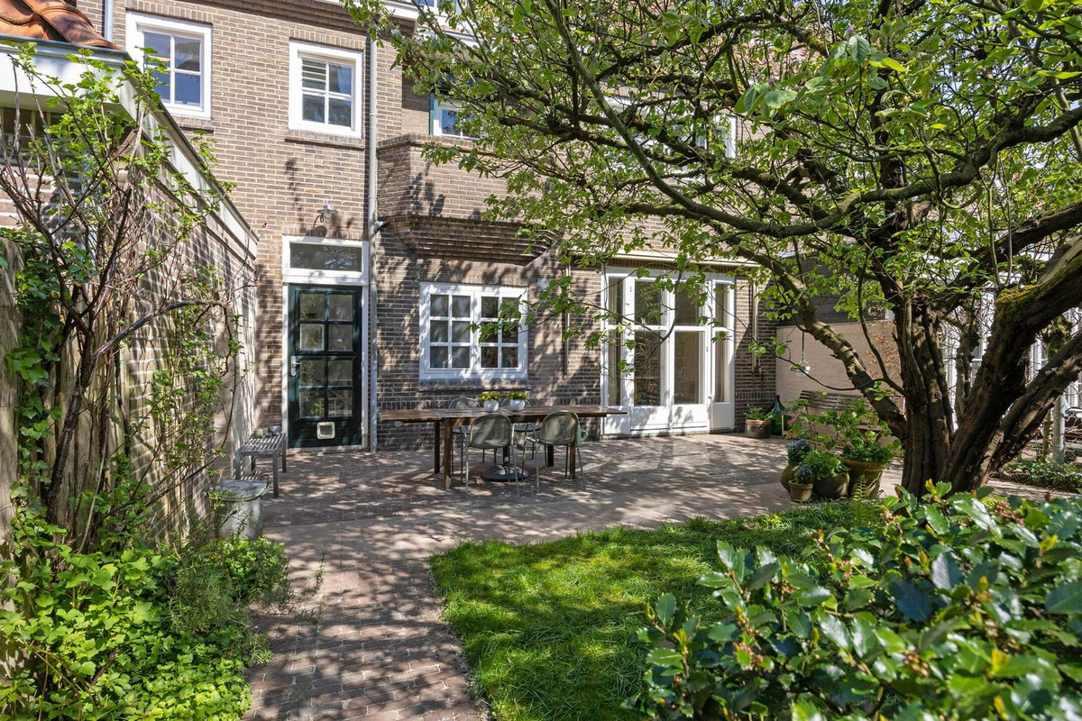 Tussenwoning te koop: Uiverlaan 6, Eindhoven