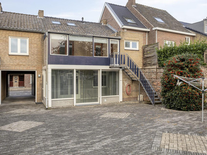 Dorpstraat 105