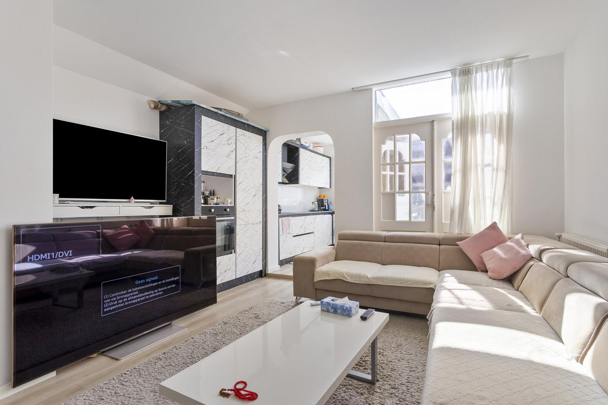Tussenwoning te koop: C.Th. Kamphuijsstraat 40, Zaandam