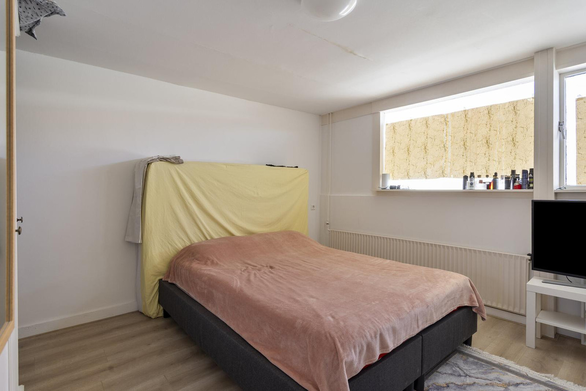 Tussenwoning te koop: C.Th. Kamphuijsstraat 40, Zaandam