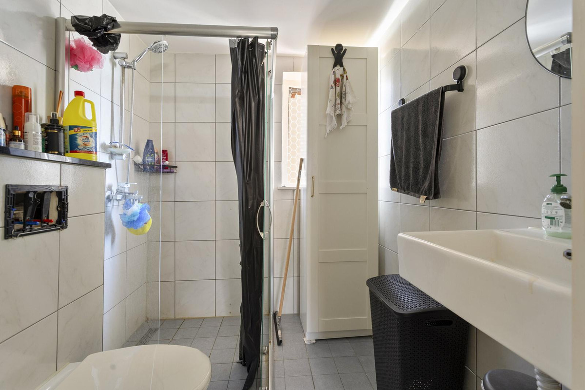 Tussenwoning te koop: C.Th. Kamphuijsstraat 40, Zaandam