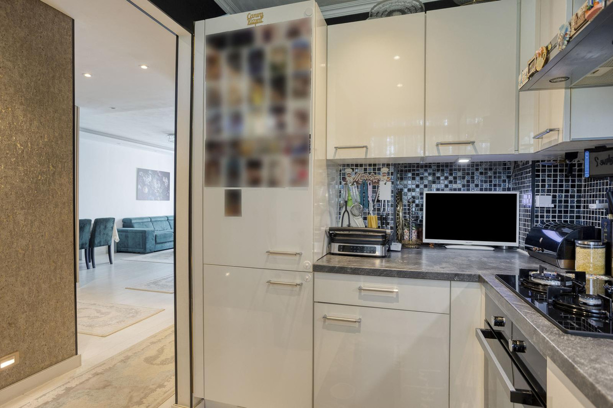 Appartement te koop: Fluitekruidweg 17, Zaandam