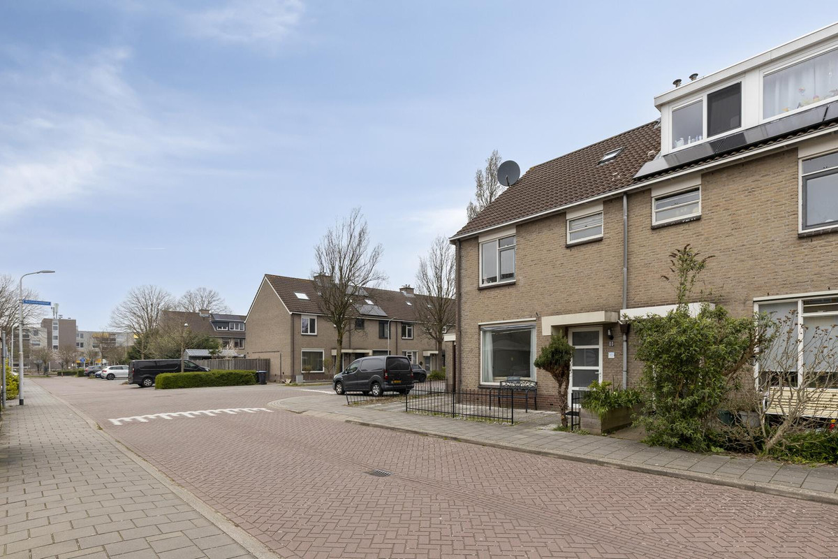 Hoekwoning te koop: Abbenbroekstraat 32, Zaandam
