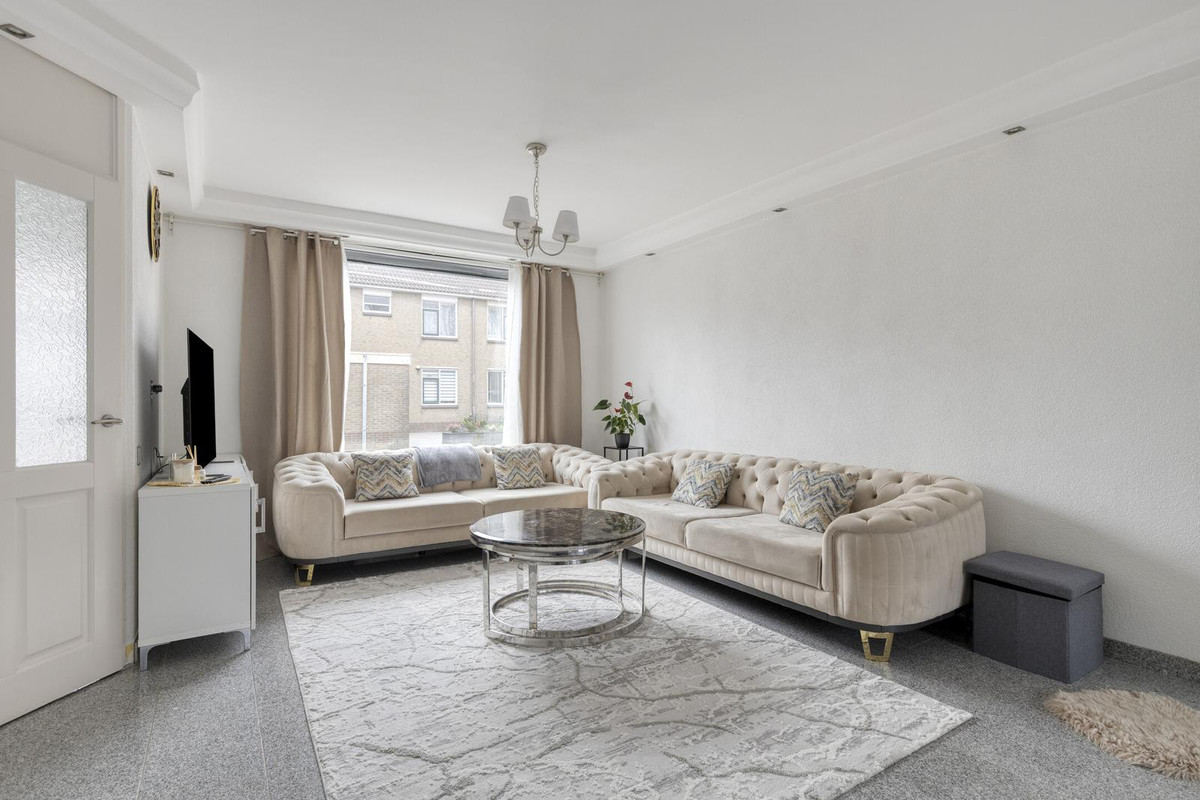 Hoekwoning te koop: Abbenbroekstraat 32, Zaandam