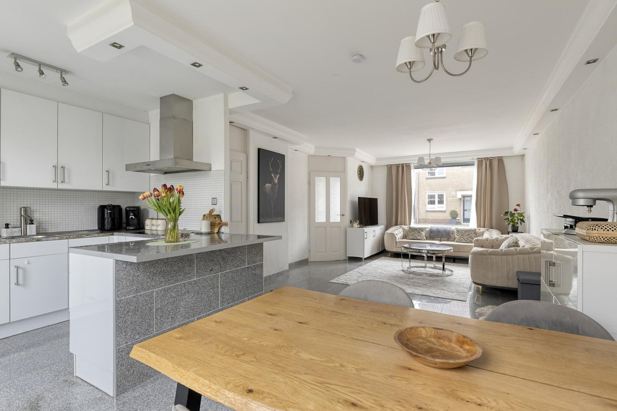 Hoekwoning te koop: Abbenbroekstraat 32, Zaandam