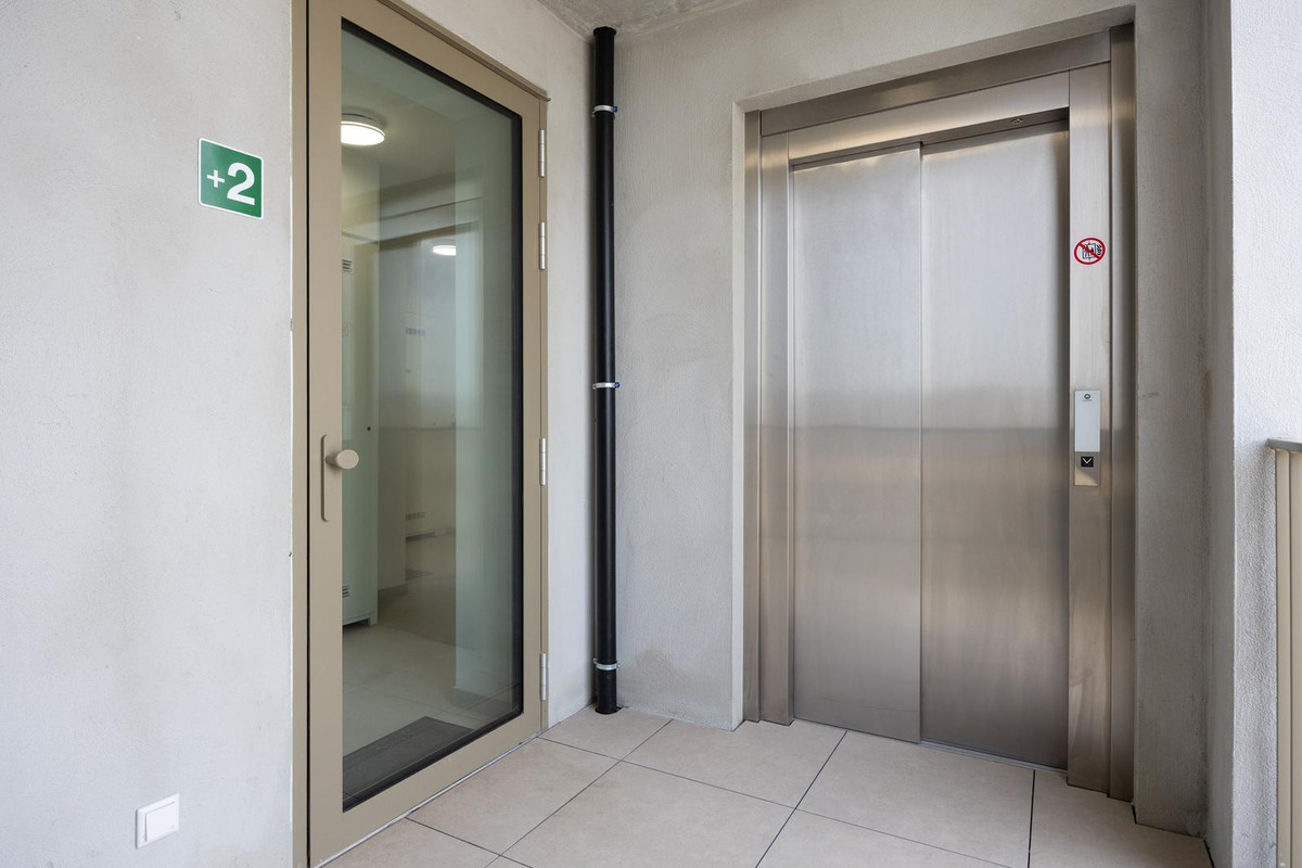 Appartement te koop: Veerdijk 100, Walsoorden