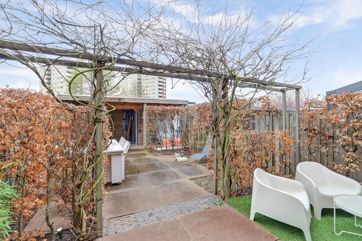 Tussenwoning te koop: Zuiderhagen 12, Rotterdam