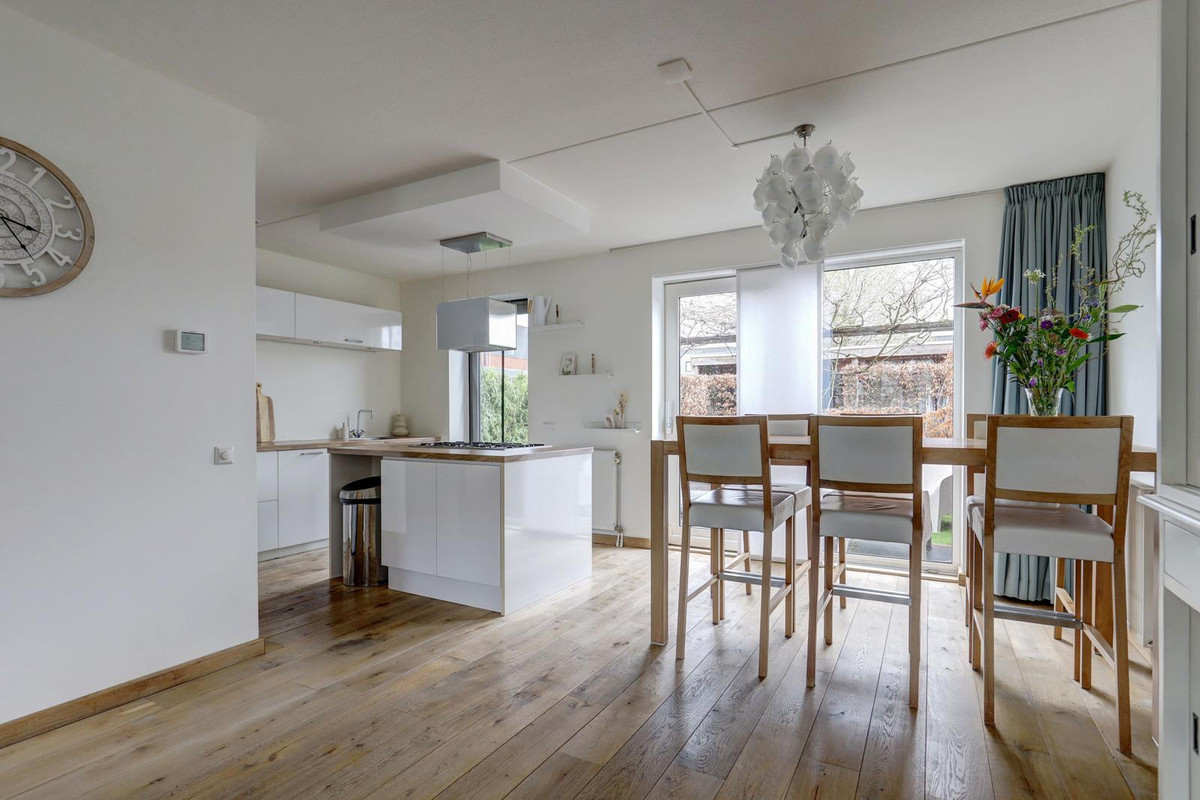 Tussenwoning te koop: Zuiderhagen 12, Rotterdam