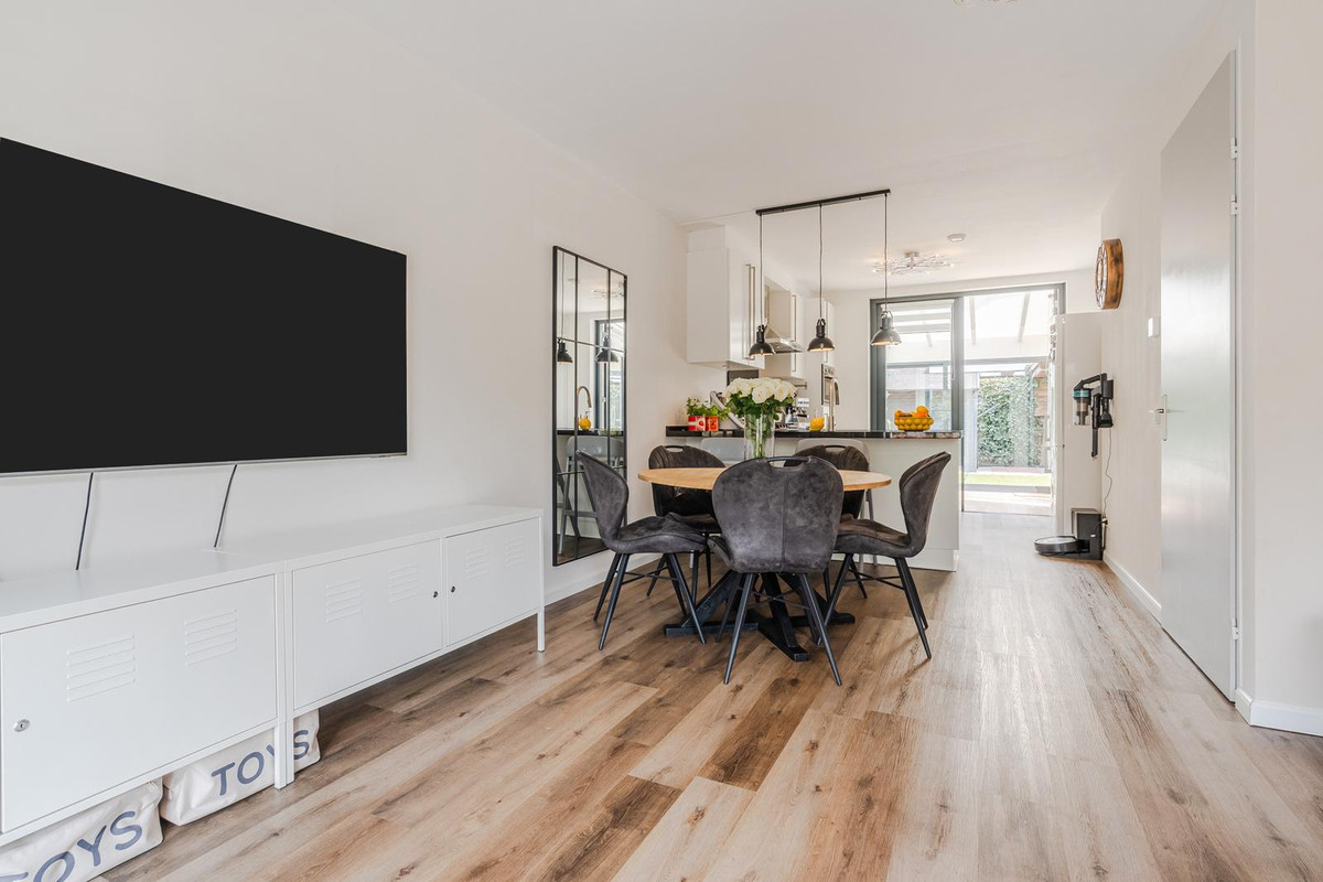 Hoekwoning te koop: Teunisbloem 20, Gemert