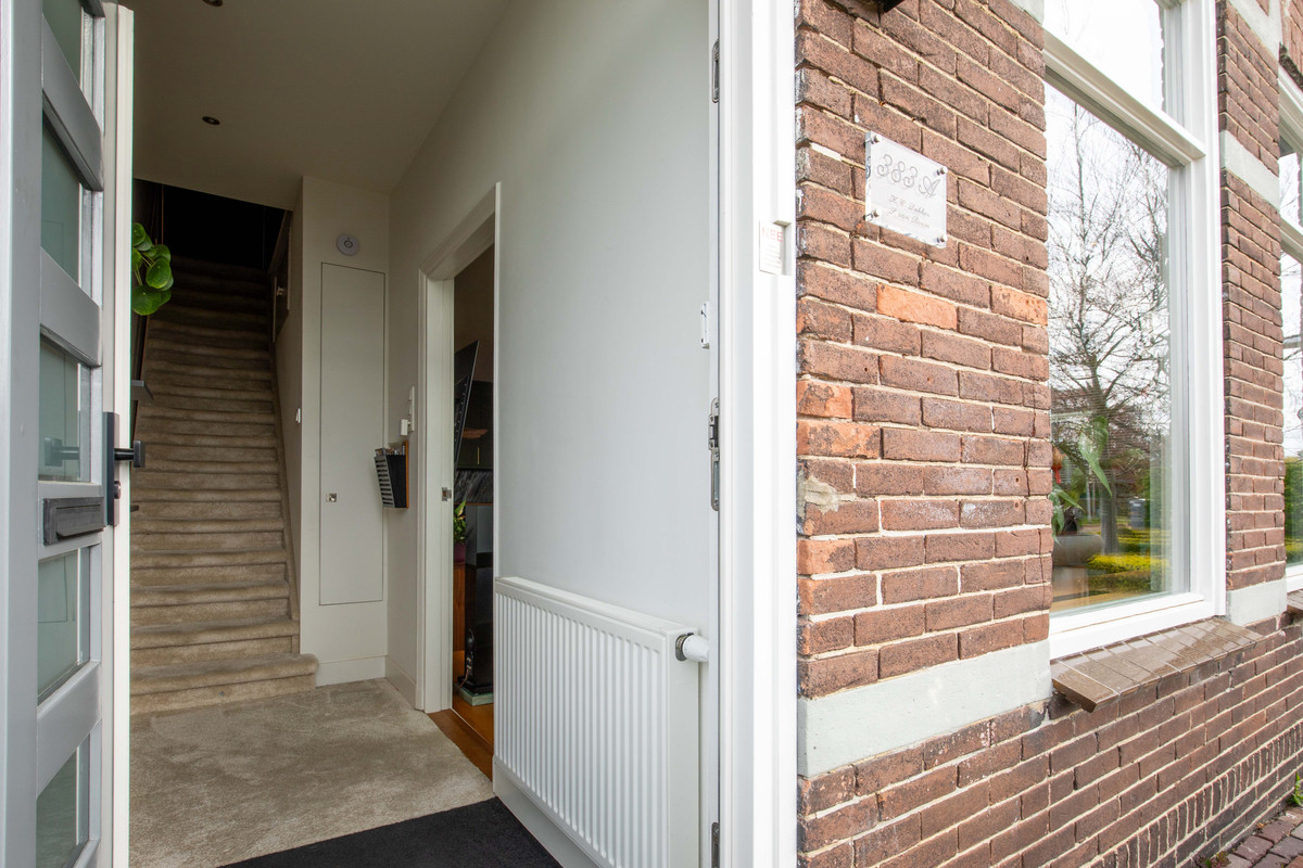 Twee-onder-één-kap te koop: Oosteinderweg 383A, Aalsmeer