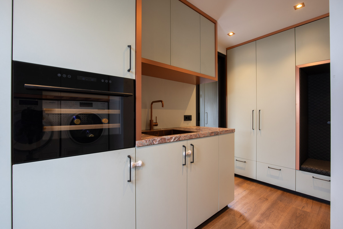 Twee-onder-één-kap te koop: Oosteinderweg 383A, Aalsmeer