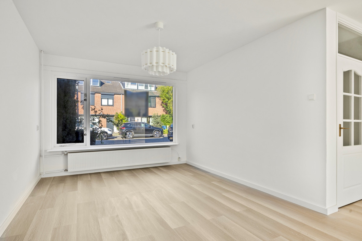 Tussenwoning te koop: Dennekruid 212, Rotterdam