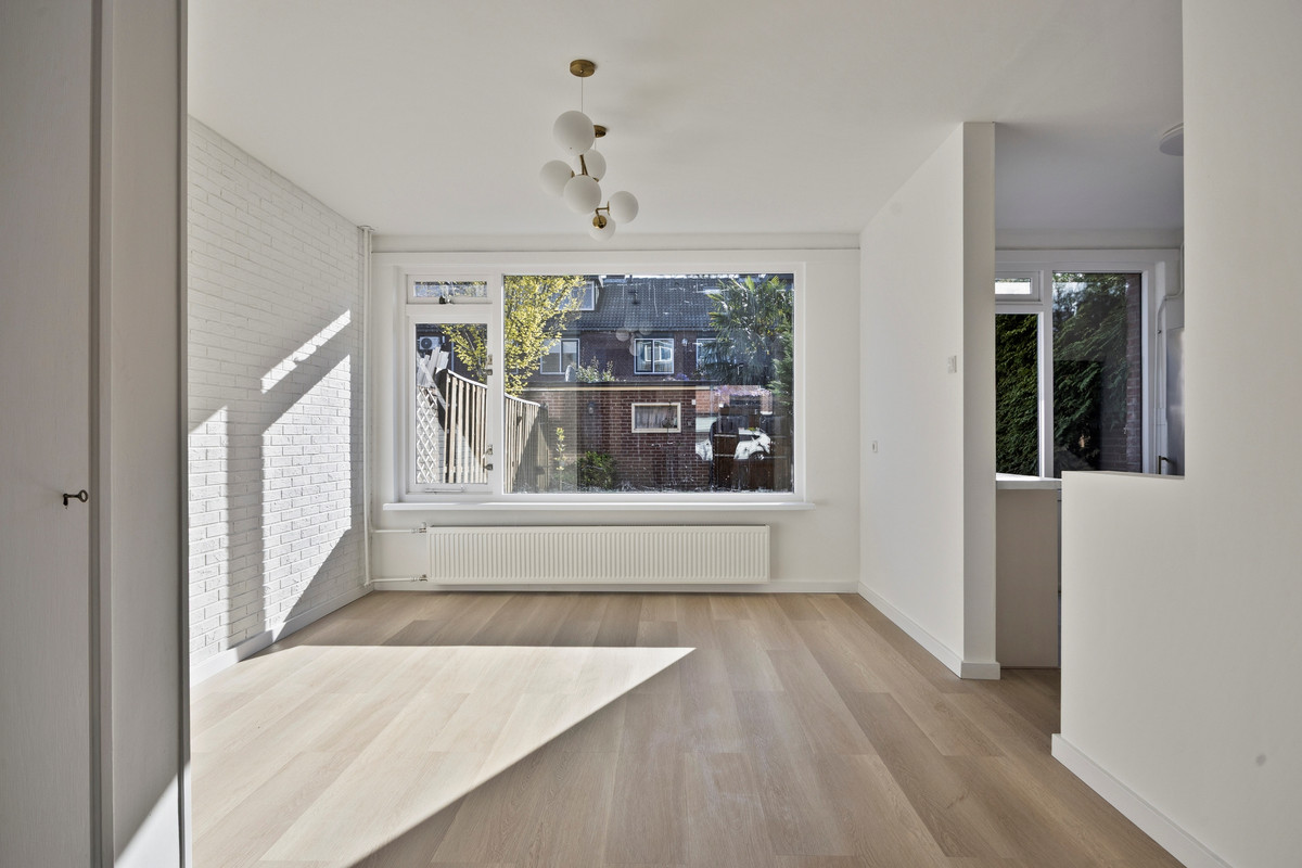 Tussenwoning te koop: Dennekruid 212, Rotterdam