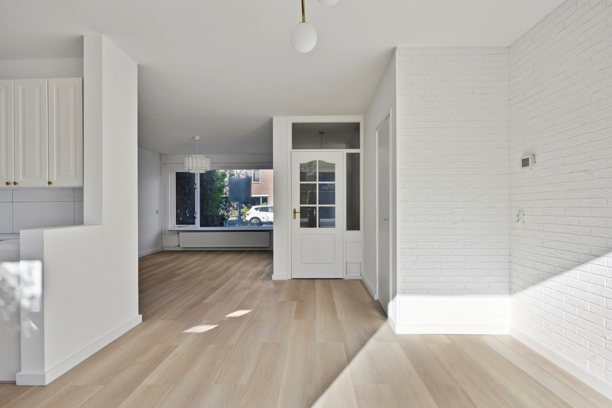 Tussenwoning te koop: Dennekruid 212, Rotterdam