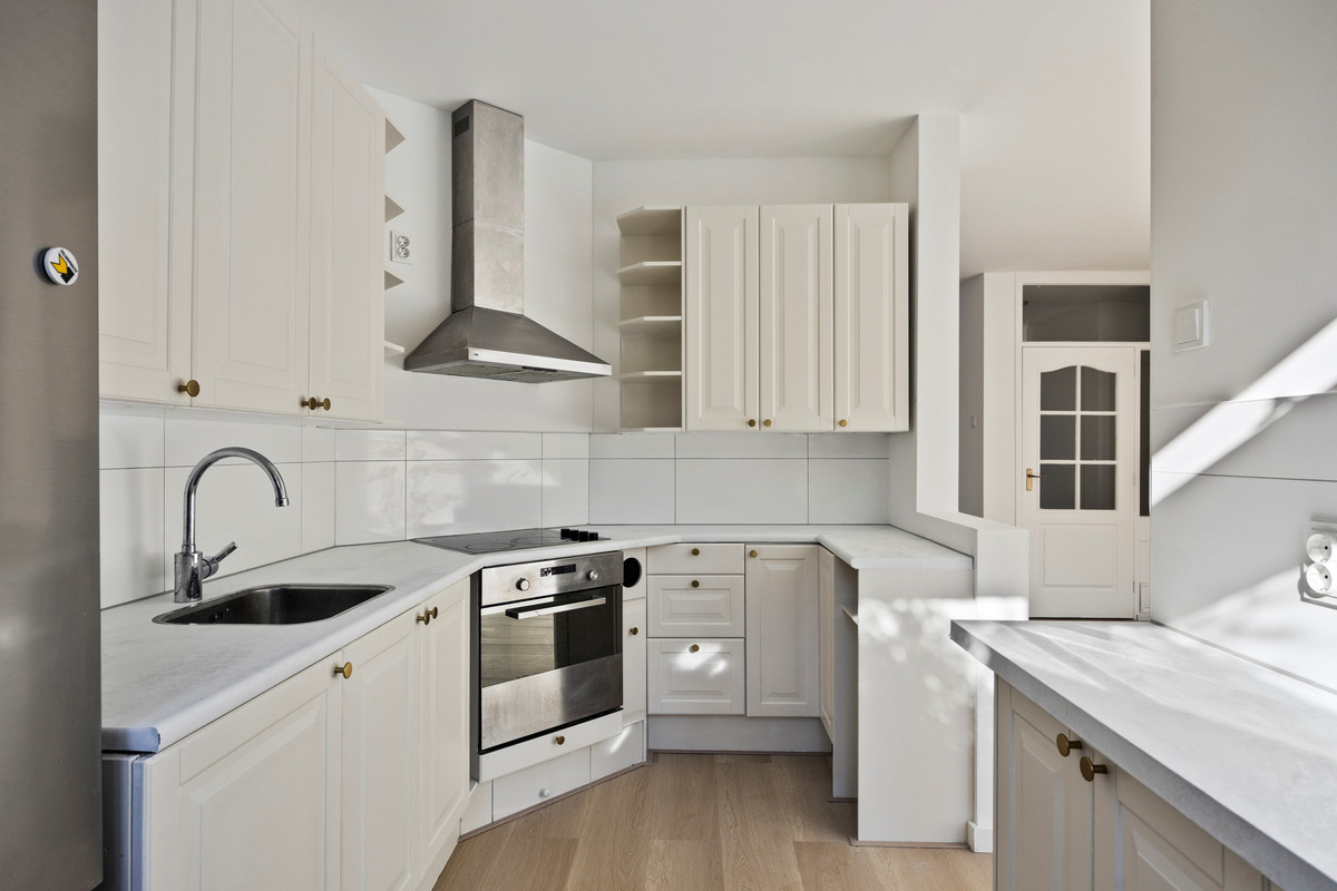 Tussenwoning te koop: Dennekruid 212, Rotterdam