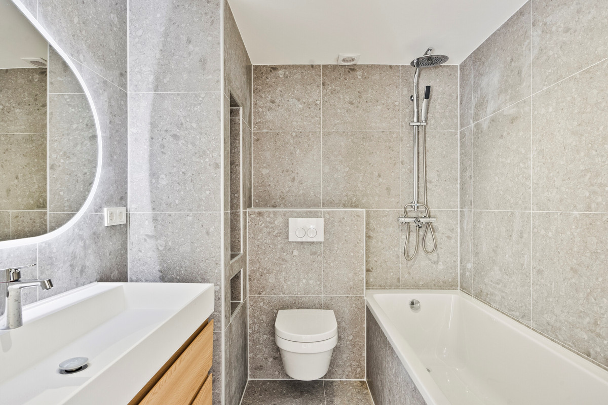 Tussenwoning te koop: Dennekruid 212, Rotterdam