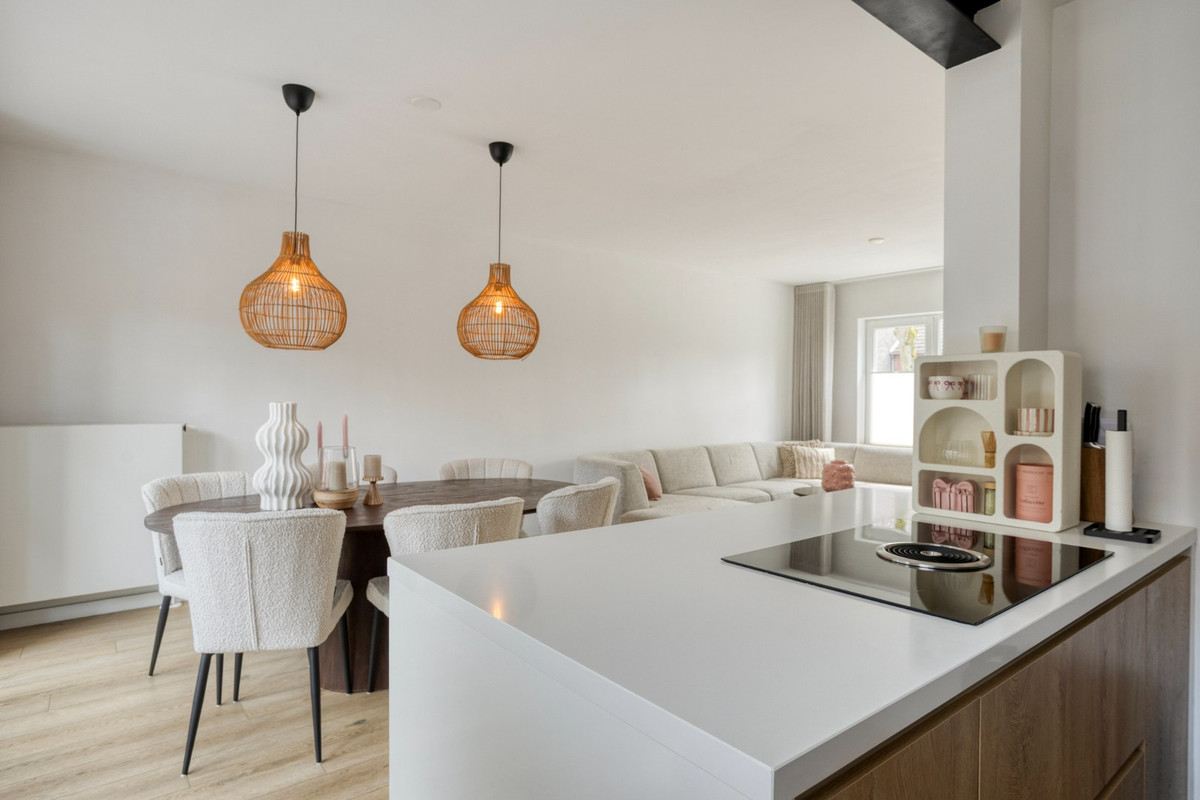 Tussenwoning te koop: Van Alphenstraat 4, Heerlen